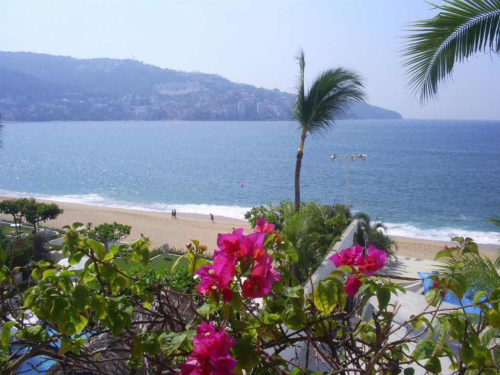 Hotel Acapulco Malibu Exterior photo